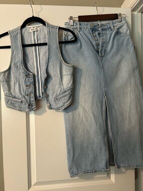 ROLLA'S Light Blue Denim Skirt with Matching Vest
